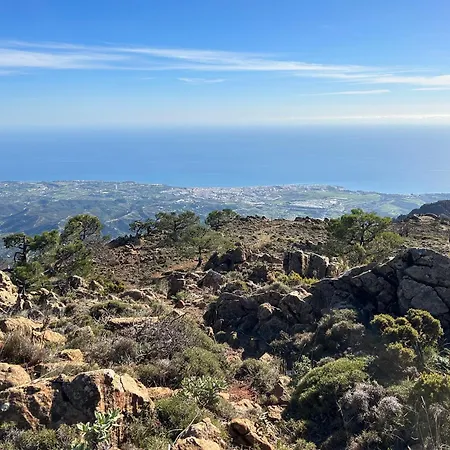 Bright Apartment, Community Pool And Own Private Pool On Splendid Terrace, Garage, 900m, Mountains 200m