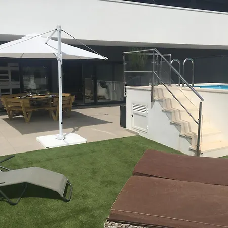 Bright Apartment, Community Pool And Own Private Pool On Splendid Terrace, Garage, 900m, Mountains 200m