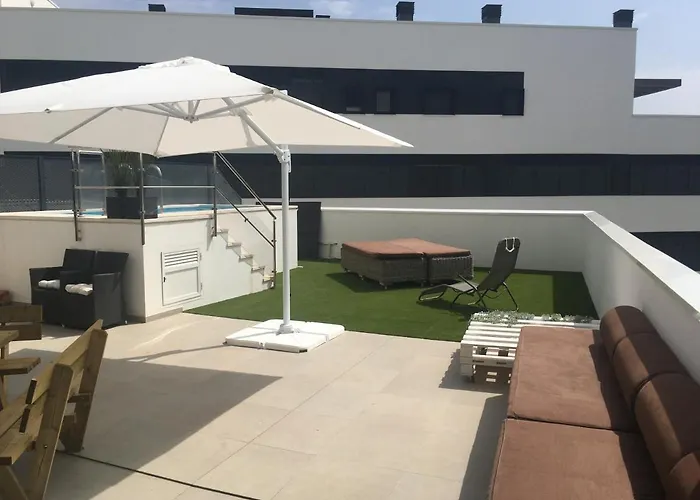 شقة Bright Apartment, Community Pool And Own Private Pool On Splendid Terrace, Garage, 900m, Mountains 200m إِستيبونا