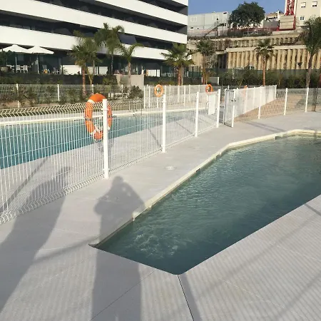 Bright Apartment, Community Pool And Own Private Pool On Splendid Terrace, Garage, 900m, Mountains 200m Appartement