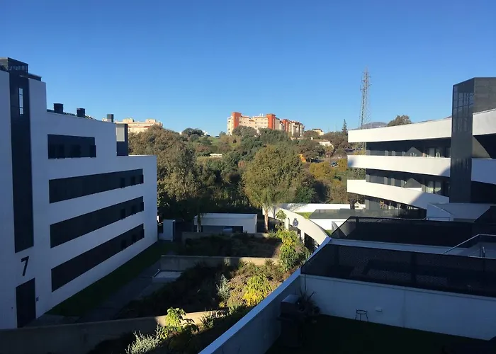 Bright Apartment, Community Pool And Own Private Pool On Splendid Terrace, Garage, 900m, Mountains 200m Эстепона