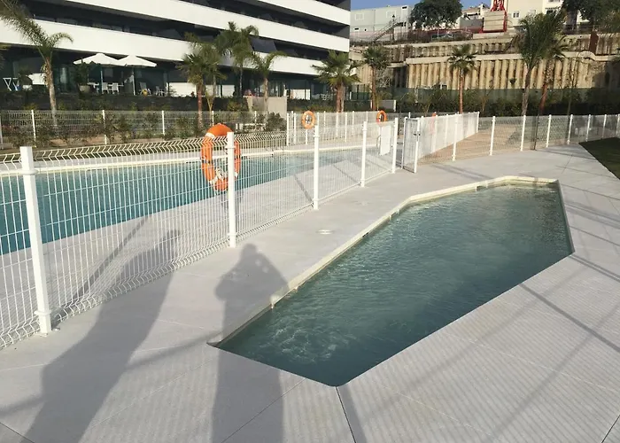 Bright Apartment, Community Pool And Own Private Pool On Splendid Terrace, Garage, 900m, Mountains 200m Appartamento