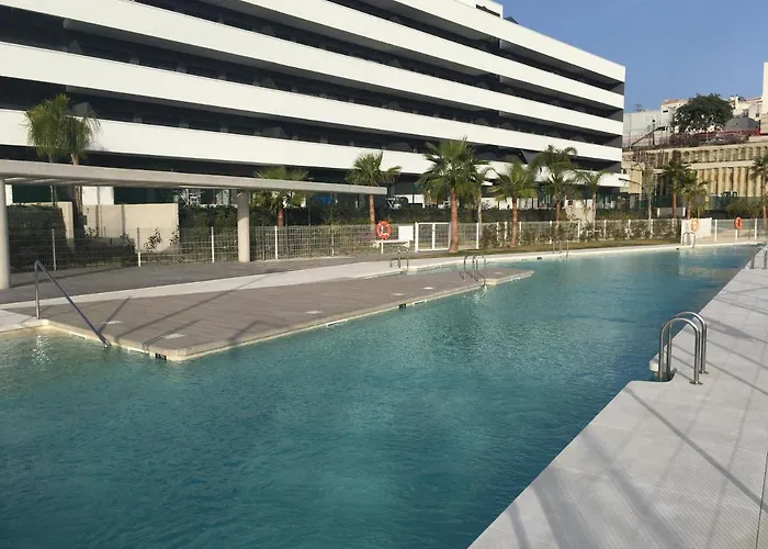 Bright Apartment, Community Pool And Own Private Pool On Splendid Terrace, Garage, 900m, Mountains 200m * Estepona