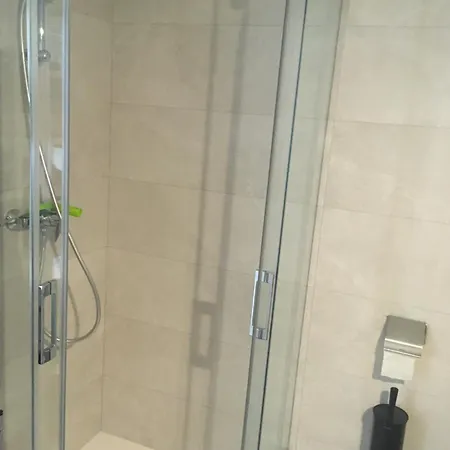 Апартаменты Bright Apartment, Community Pool And Own Private Pool On Splendid Terrace, Garage, 900m, Mountains 200m Эстепона