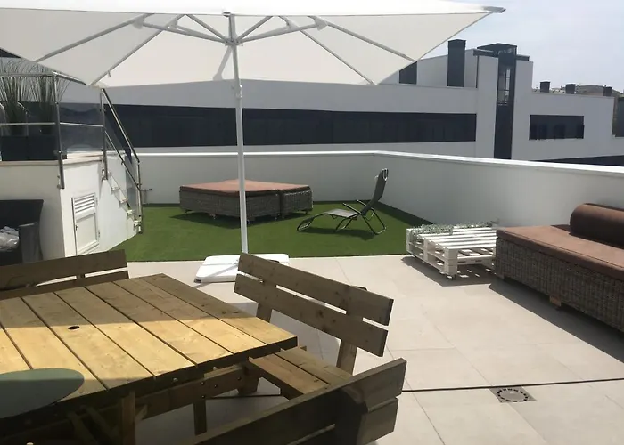 Bright Apartment, Community Pool And Own Private Pool On Splendid Terrace, Garage, 900m, Mountains 200m Apartamento *