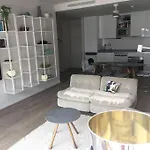 Oasis: Beachfront With Dual Pools And Mountain Views Apartment Estepona