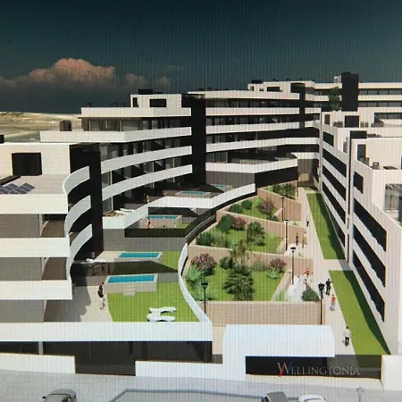 Bright Apartment, Community Pool And Own Private Pool On Splendid Terrace, Garage, 900m, Mountains 200m Apartament Estepona